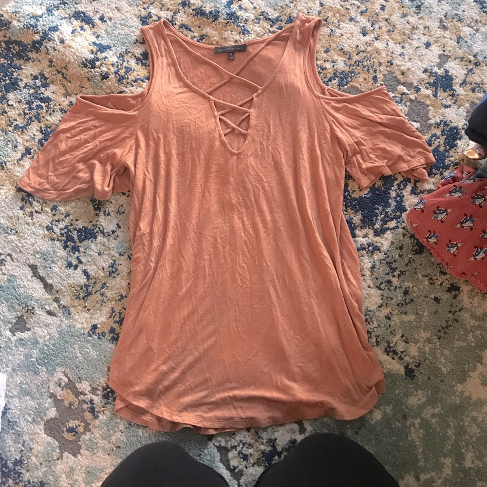 Cut out shoulder top!